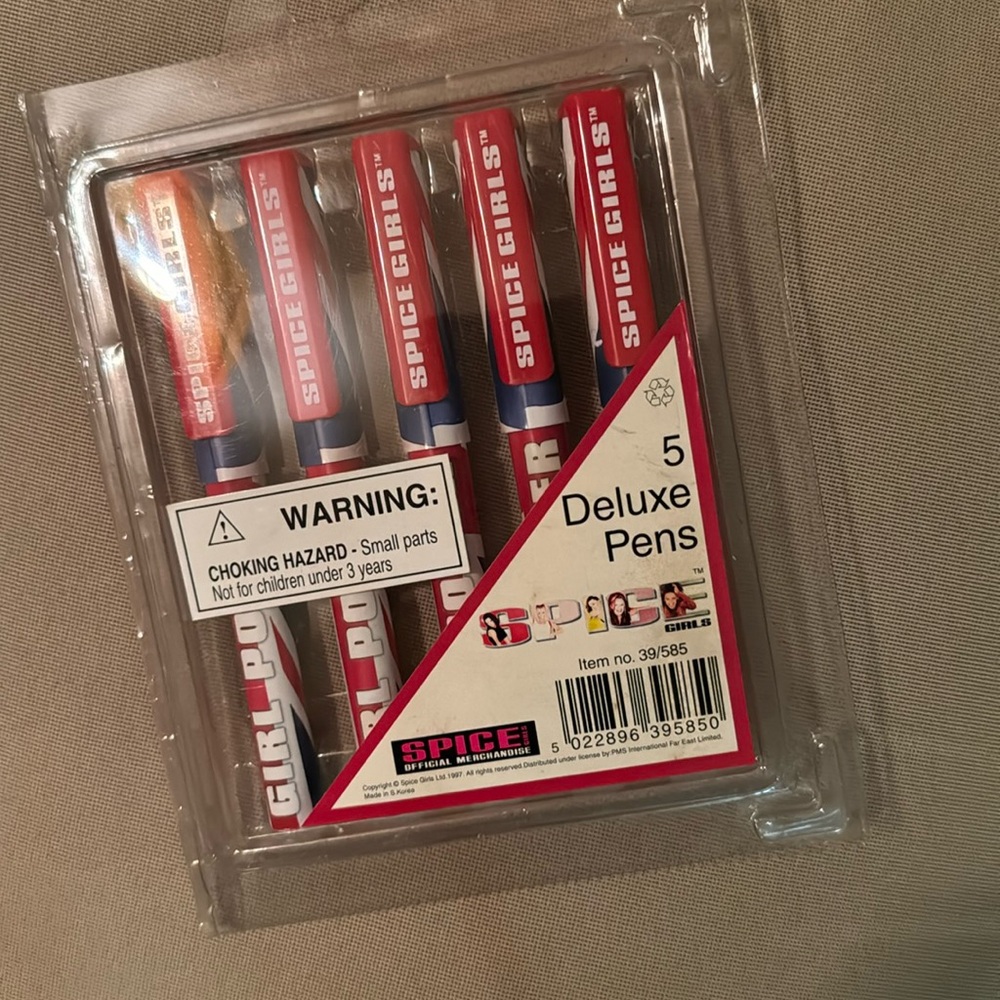 Spice girls pens not sure if they write